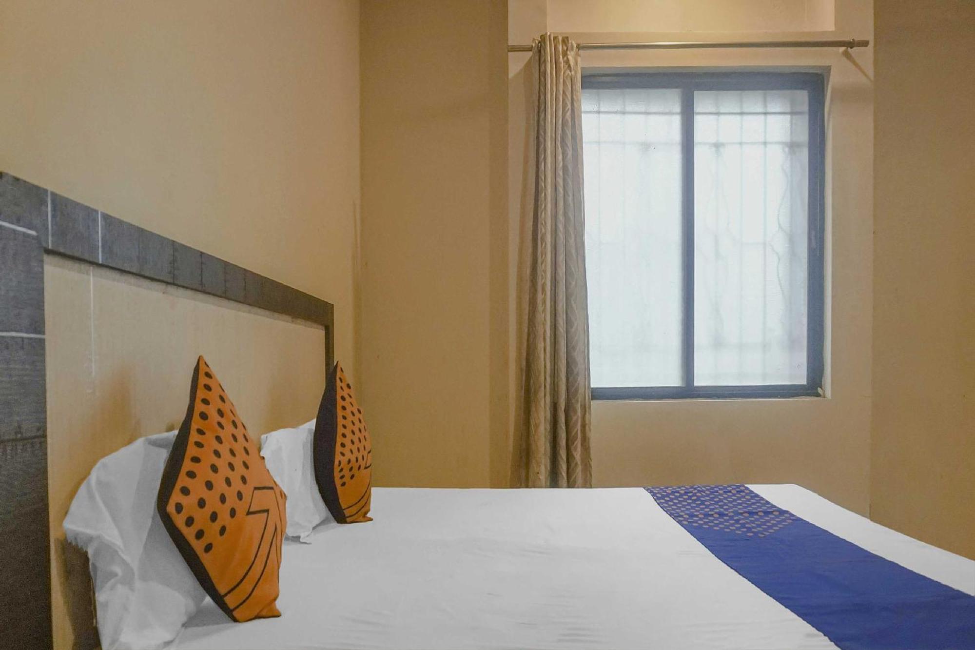 Hotel O Peacock Lodging Kharakvasla Zewnętrze zdjęcie