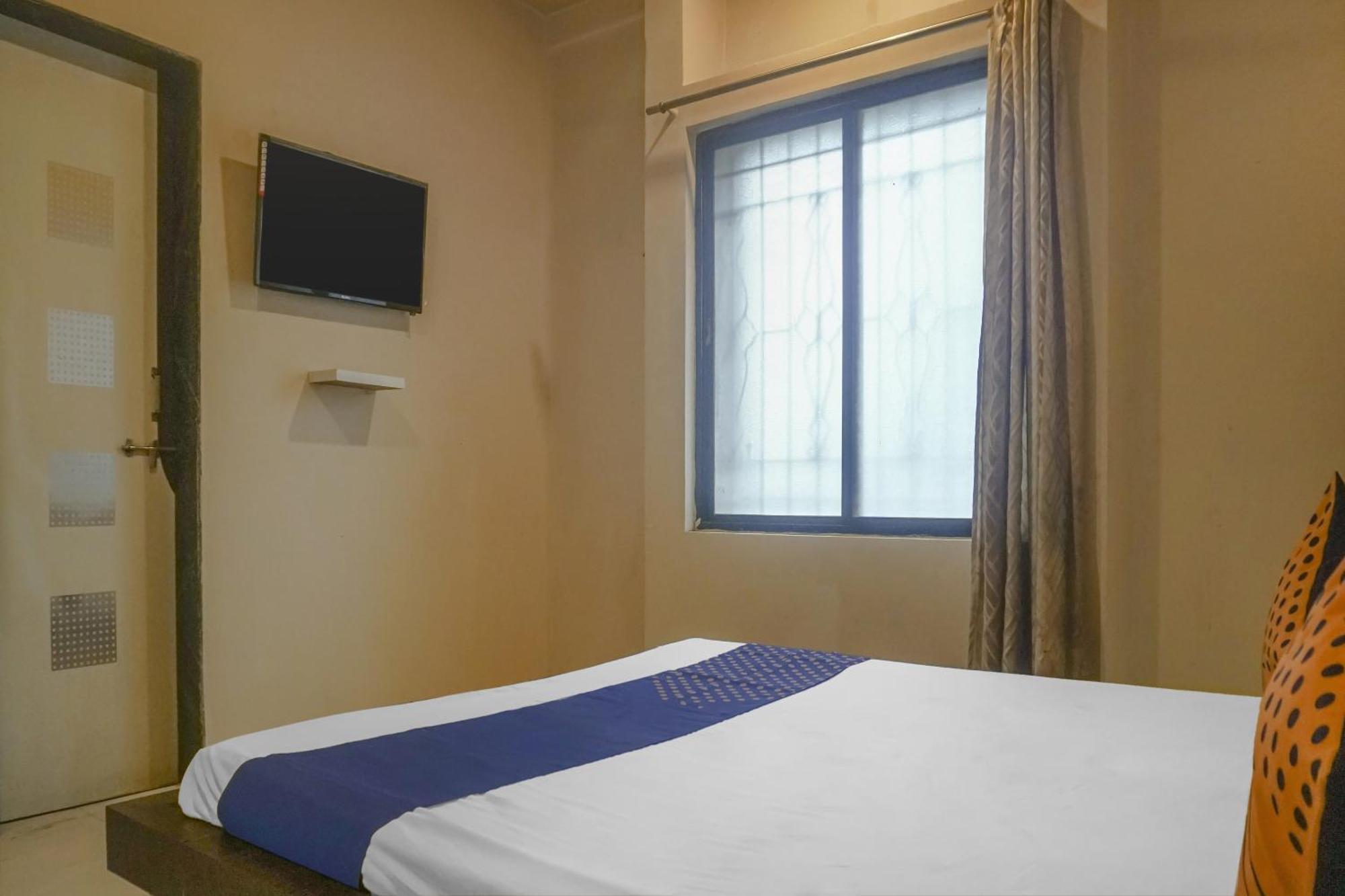 Hotel O Peacock Lodging Kharakvasla Zewnętrze zdjęcie
